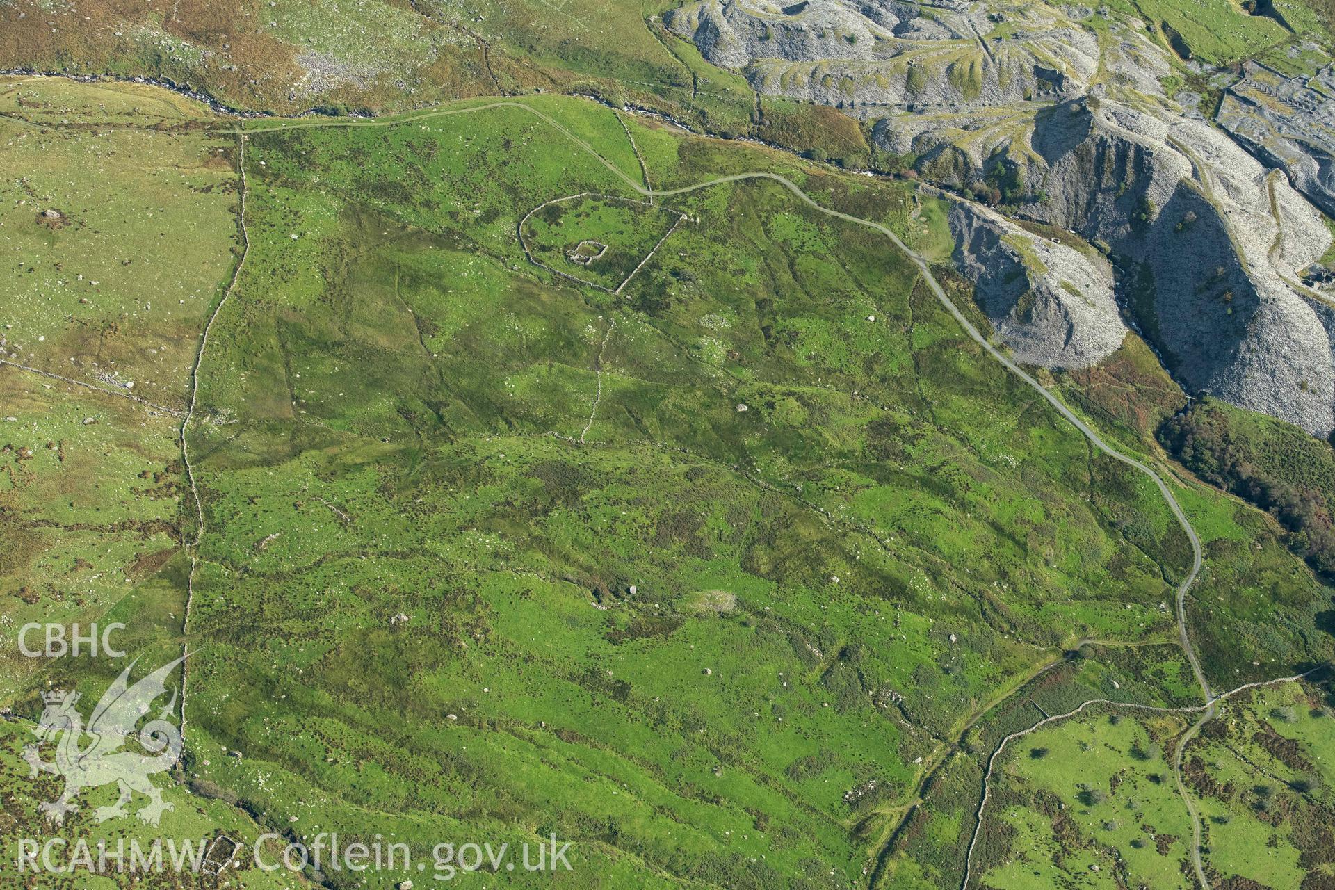 Cwm Treweunydd sheep fold, landscape view from north