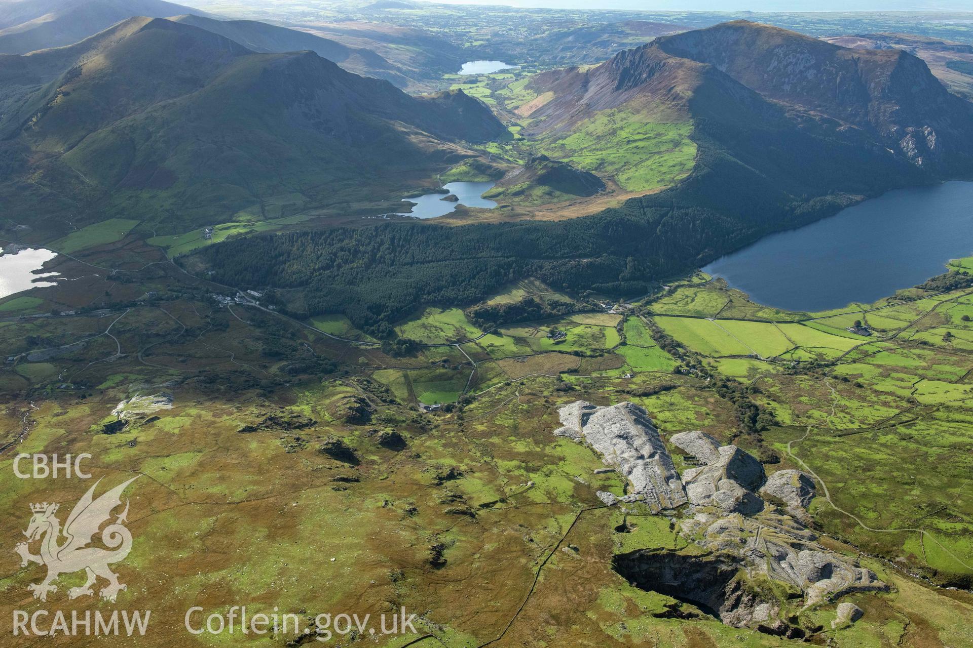 Glanrafon Slate Quarry, in wider landscape