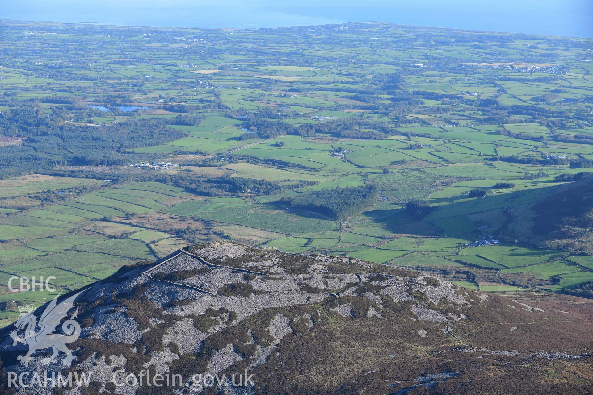 Tre'r Ceiri hillfort, in evening light