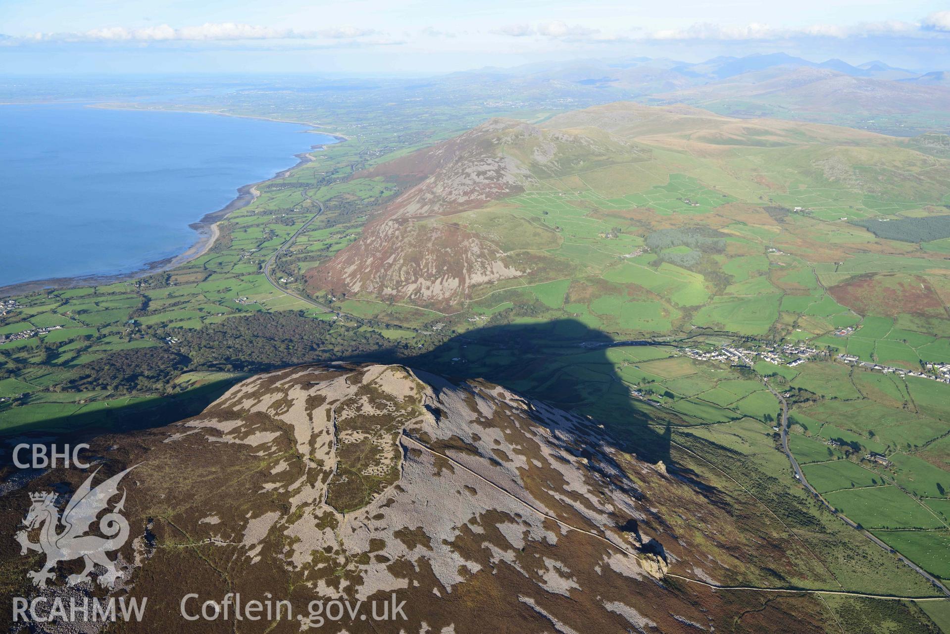 Tre'r Ceiri hillfort, in evening light