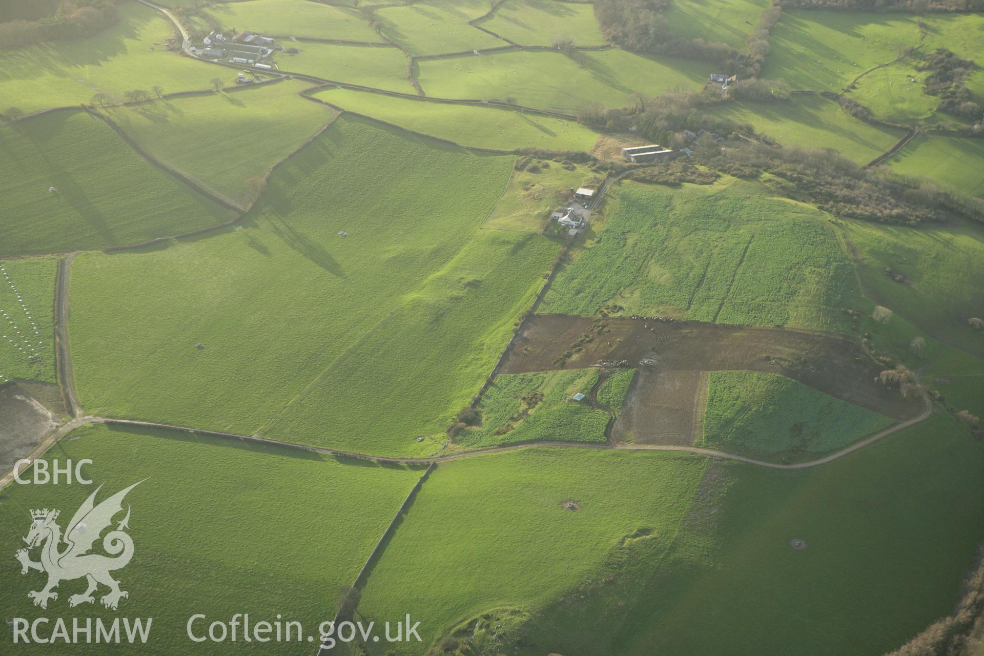 RCAHMW colour oblique photograph of Faedre, earthworks. Taken by Toby Driver on 10/12/2009.