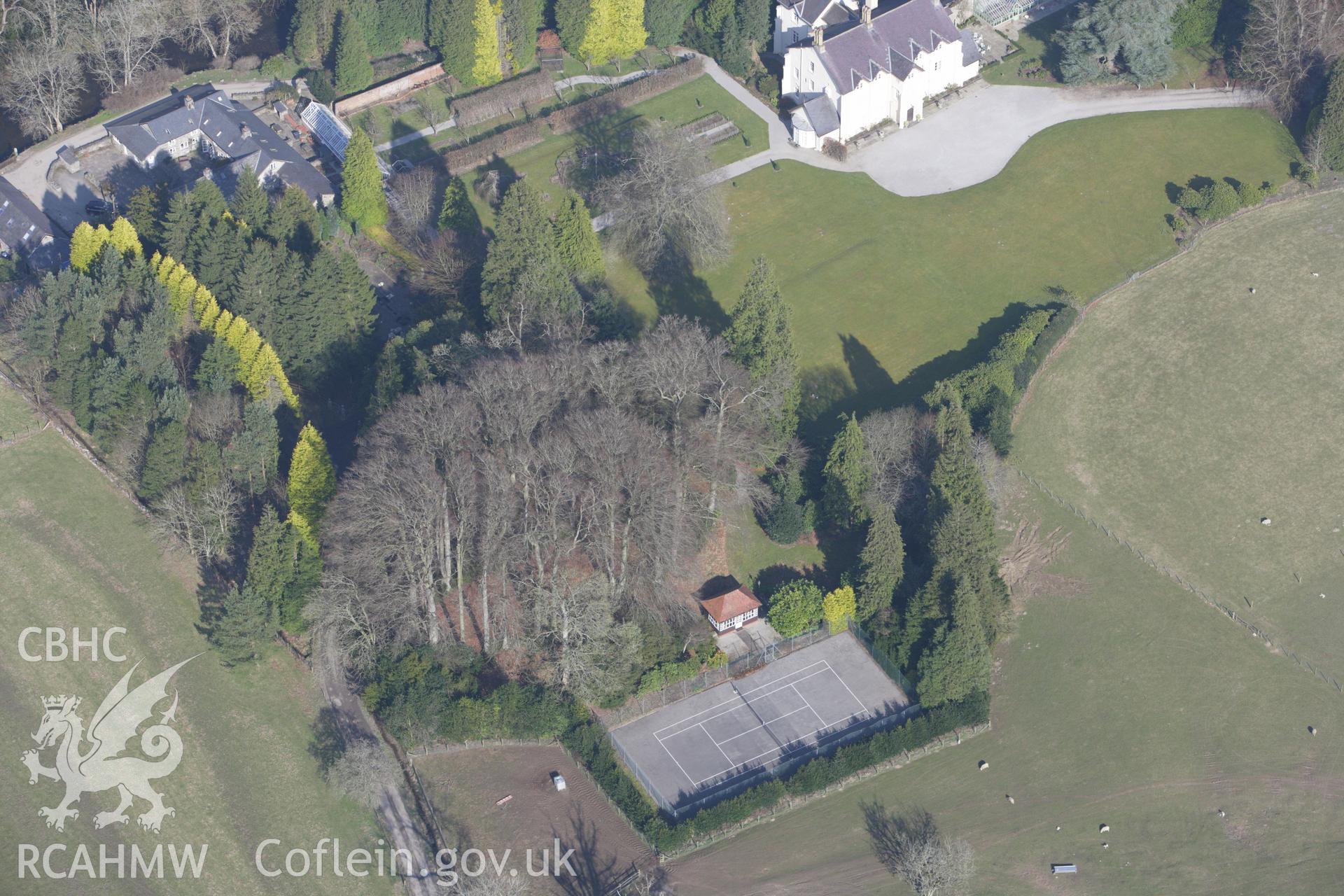 RCAHMW colour oblique photograph of Maesmor house, and Maesmor Hall Castle Mound. Taken by Toby Driver on 18/03/2009.