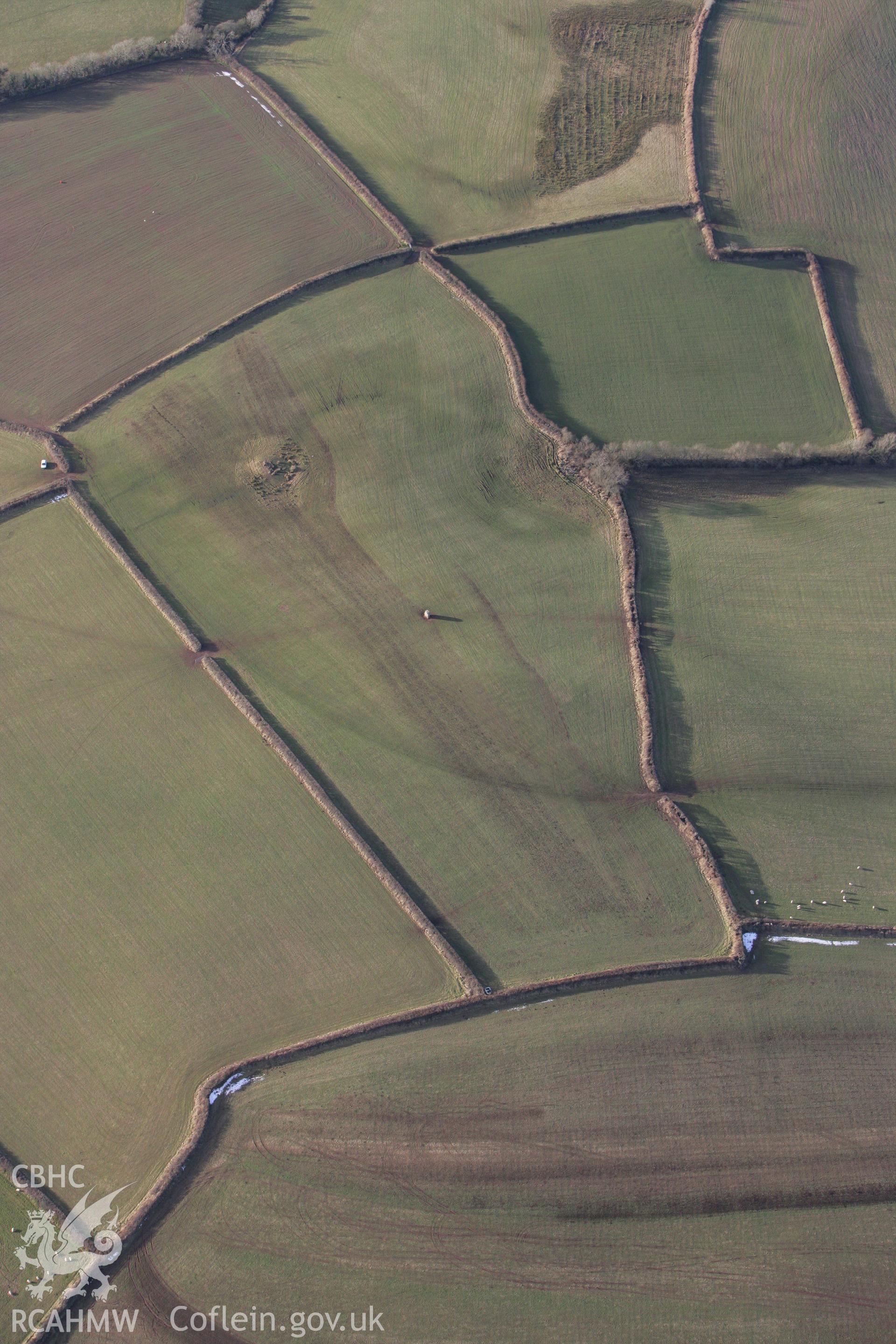 RCAHMW colour oblique photograph of Maen Llwyd; Carreg llwyd, Llanstephan. Taken by Toby Driver on 11/02/2009.