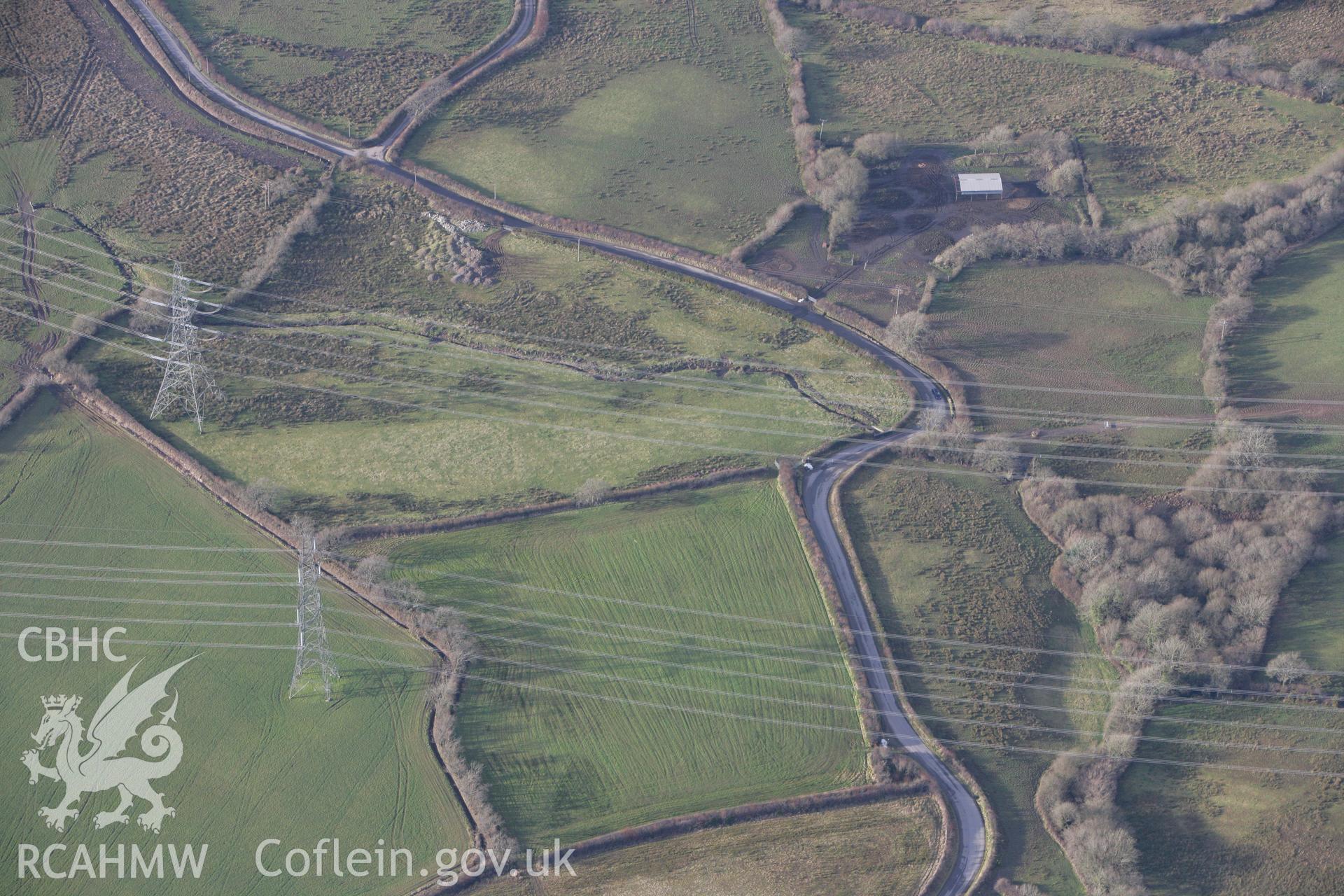 RCAHMW colour oblique photograph of Fields near Maen Llwyd. Taken by Toby Driver on 11/02/2009.