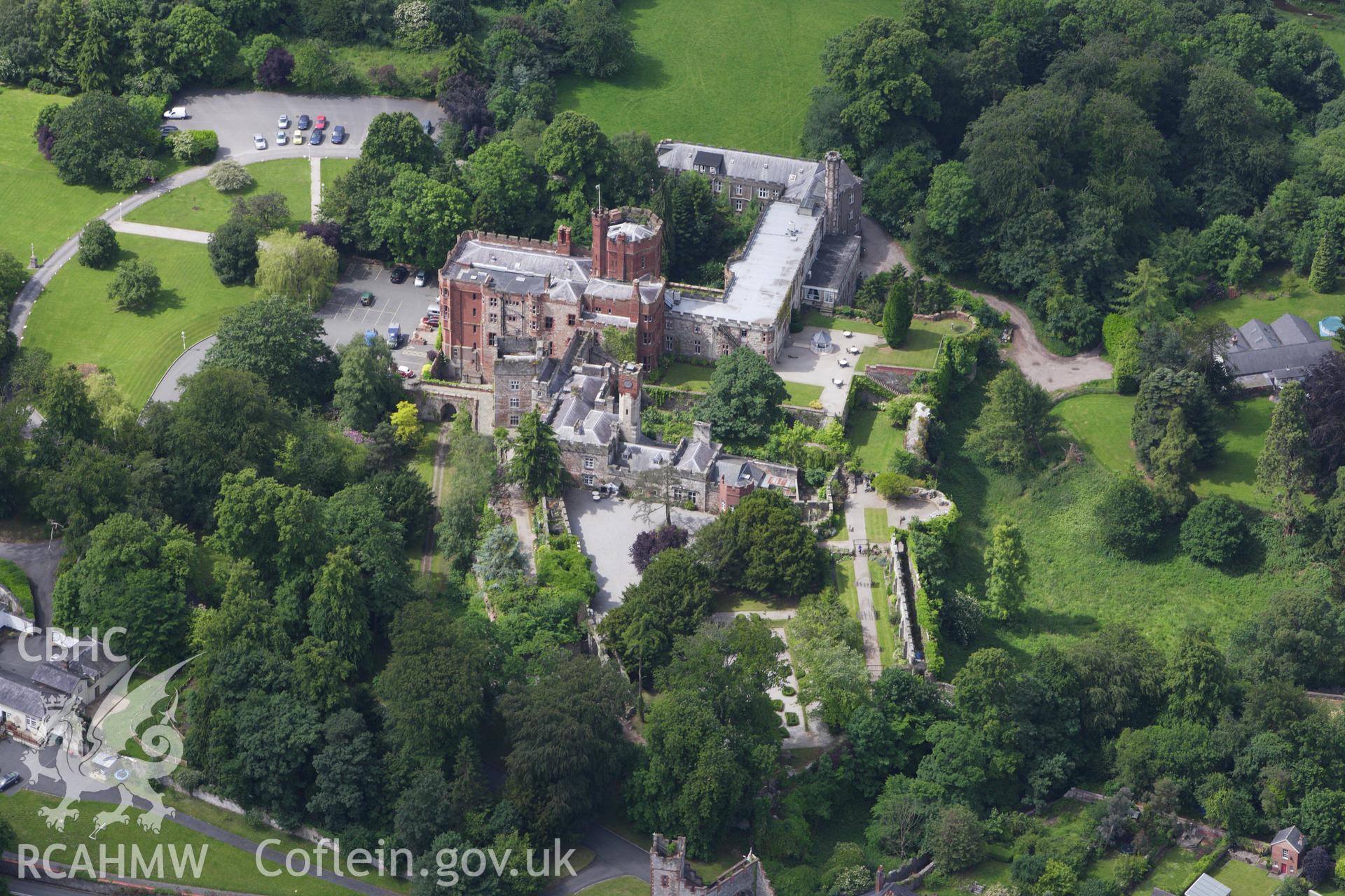 RCAHMW colour oblique photograph of Ruthin Castle. Taken by Toby Driver on 19/06/2009.