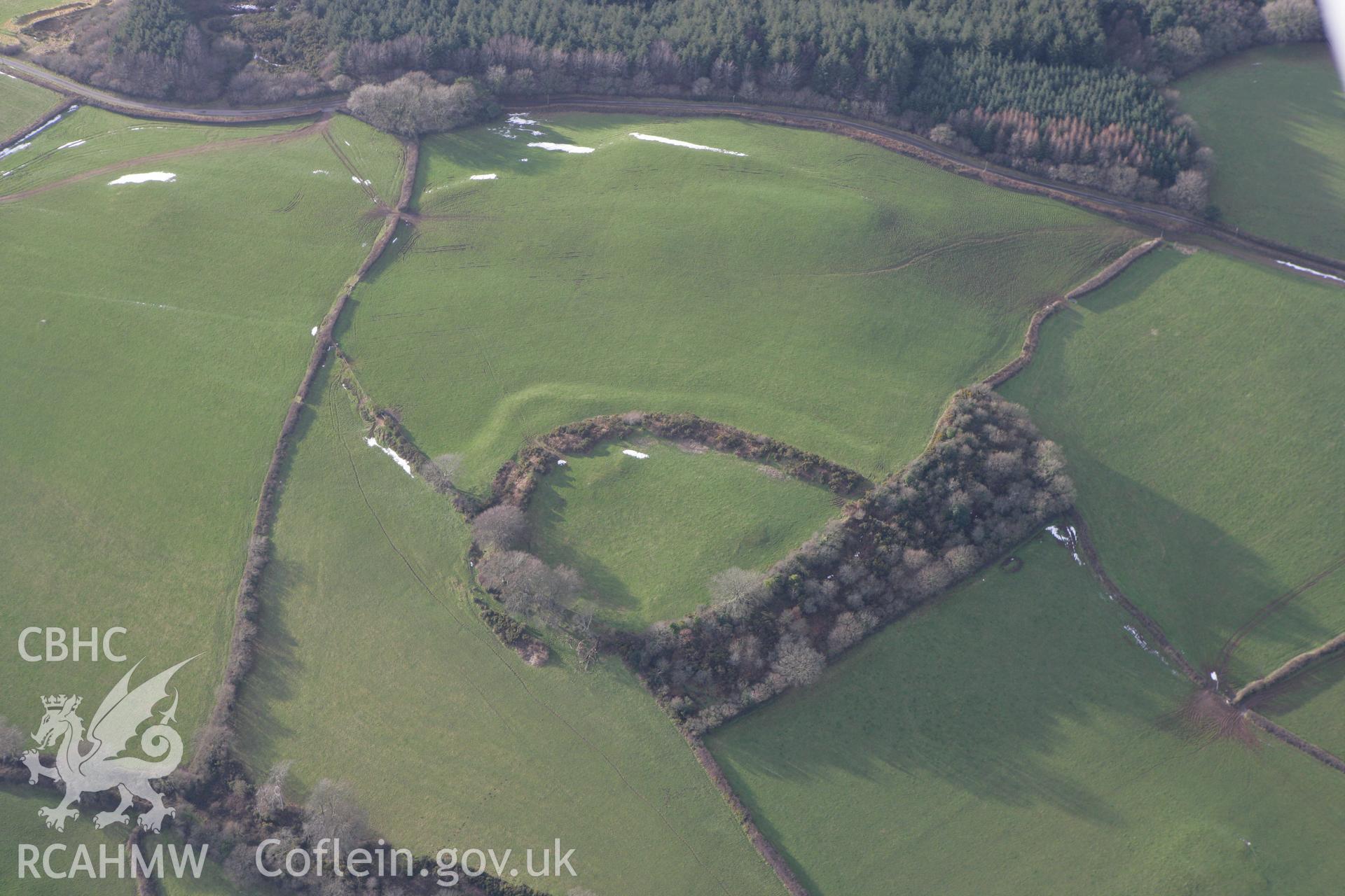 RCAHMW colour oblique photograph of Castell Cogan,. Taken by Toby Driver on 11/02/2009.