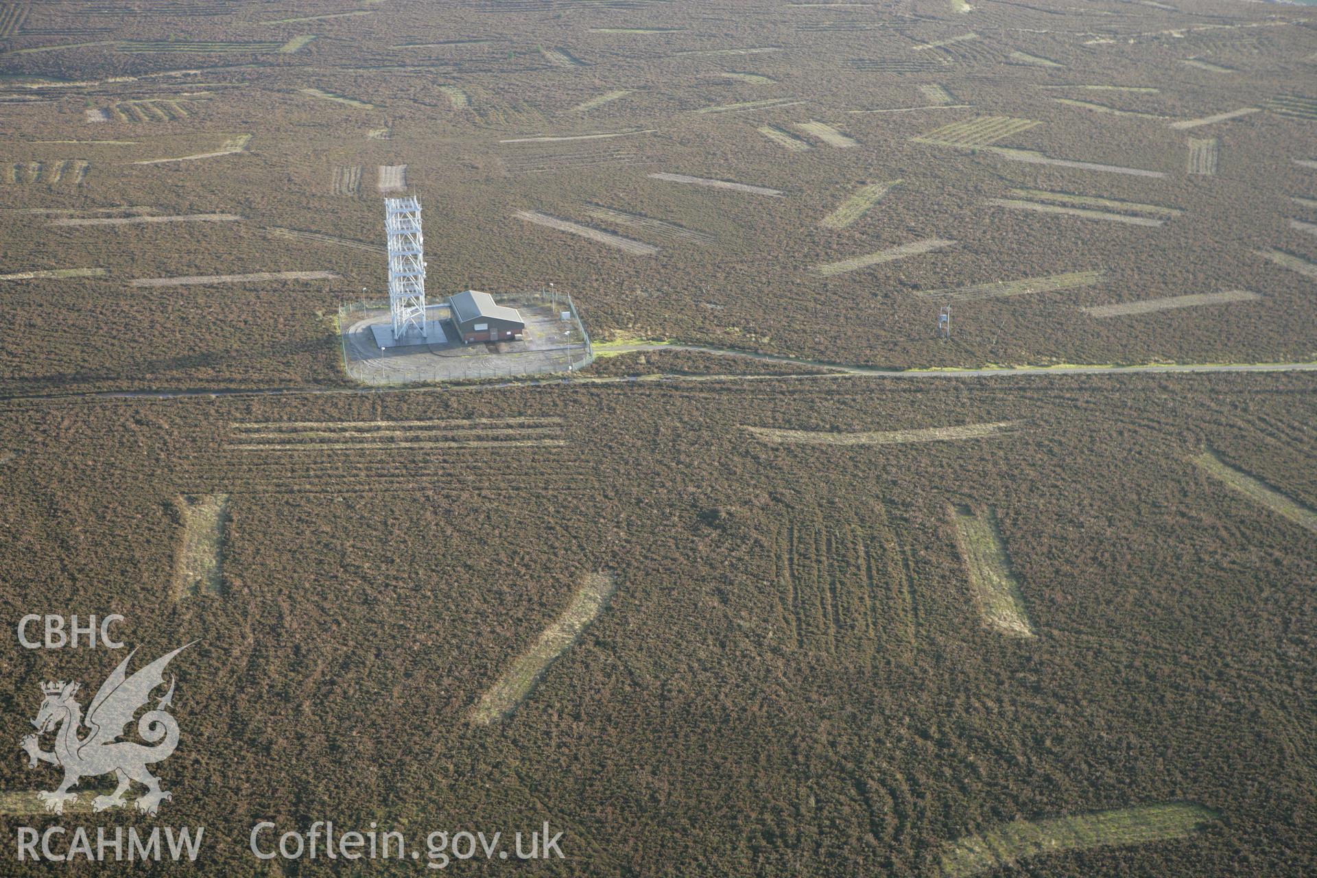 RCAHMW colour oblique aerial photograph of Cryn-y-Brain Cairn I. Taken on 10 December 2009 by Toby Driver