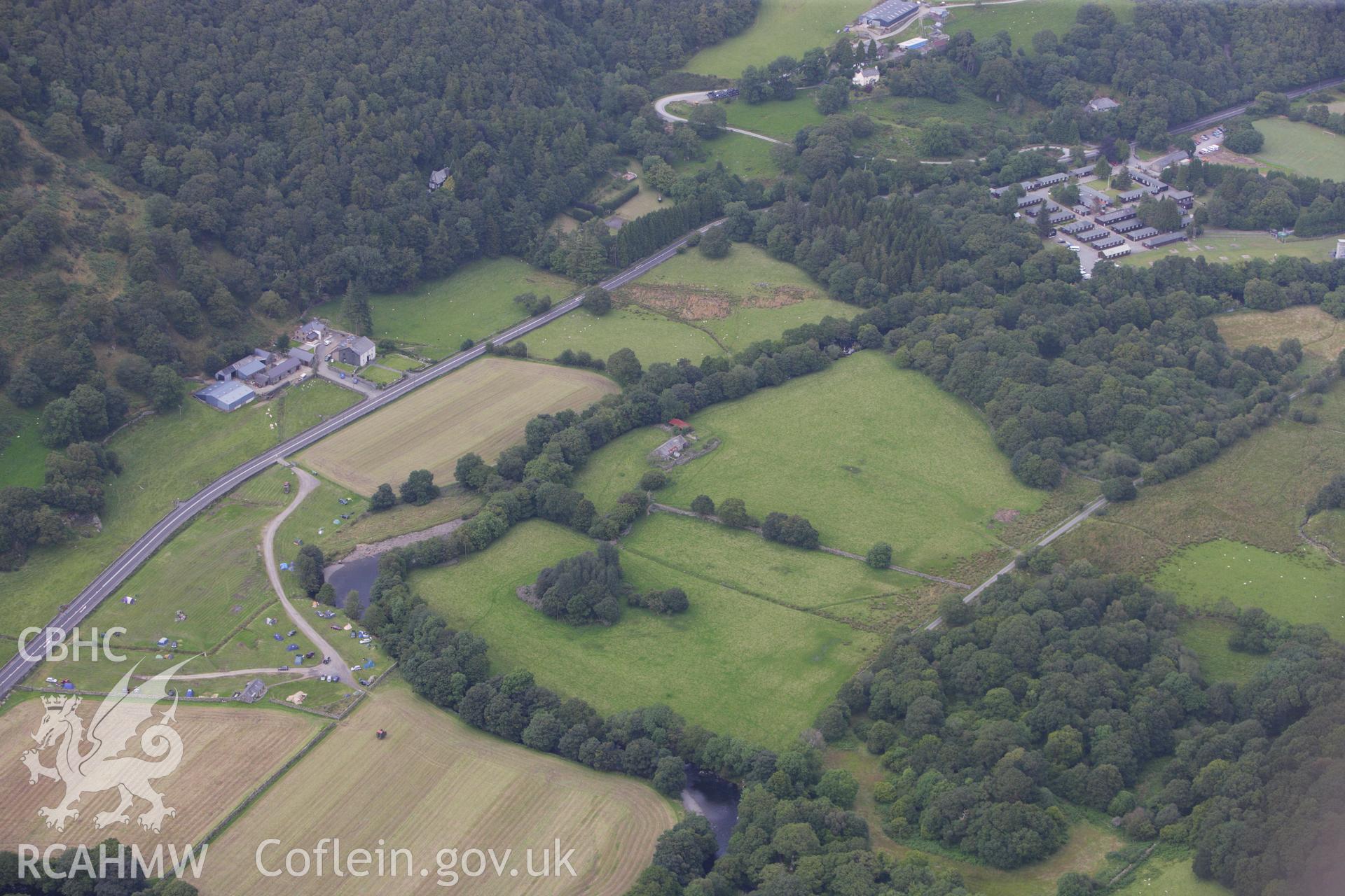 RCAHMW colour oblique aerial photograph of Caer Llugwy (Bryn-y-Gefeiliau) Roman Site. Taken on 06 August 2009 by Toby Driver