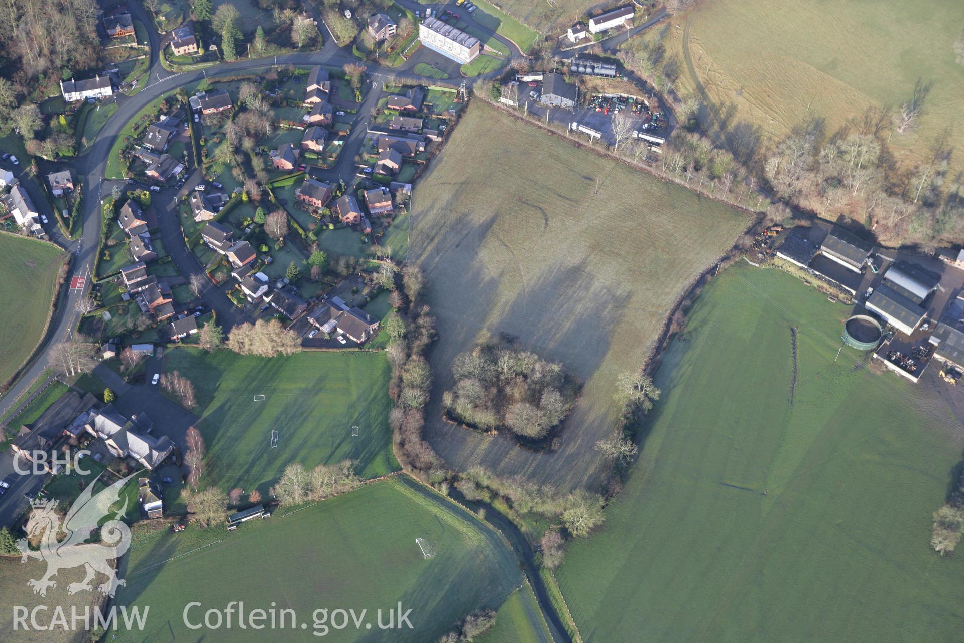 RCAHMW colour oblique photograph of Cwrt-y-Person moated site. Taken by Toby Driver on 21/01/2009.