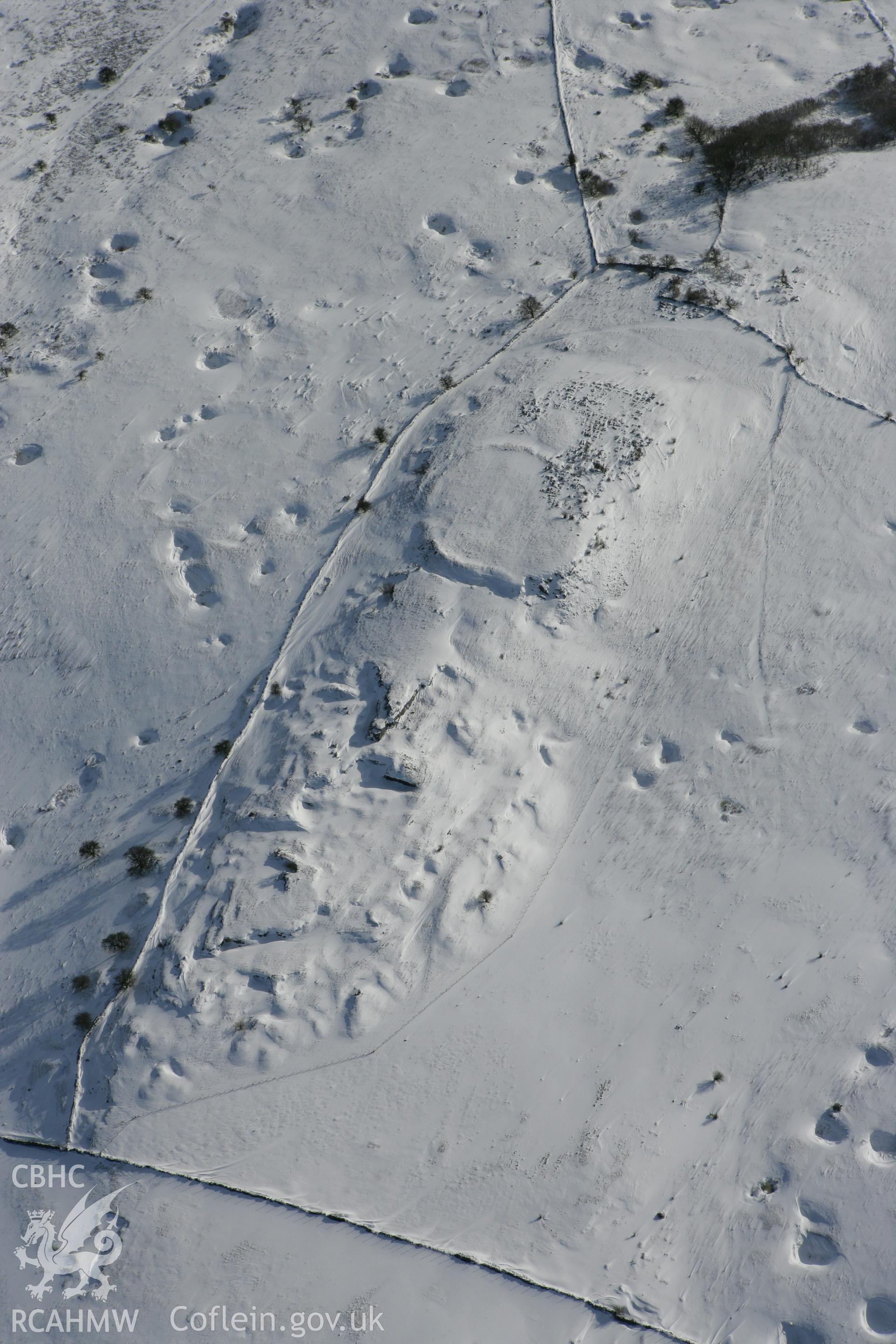 RCAHMW colour oblique photograph of Gelli-Nedd hillfort. Taken by Toby Driver on 06/02/2009.