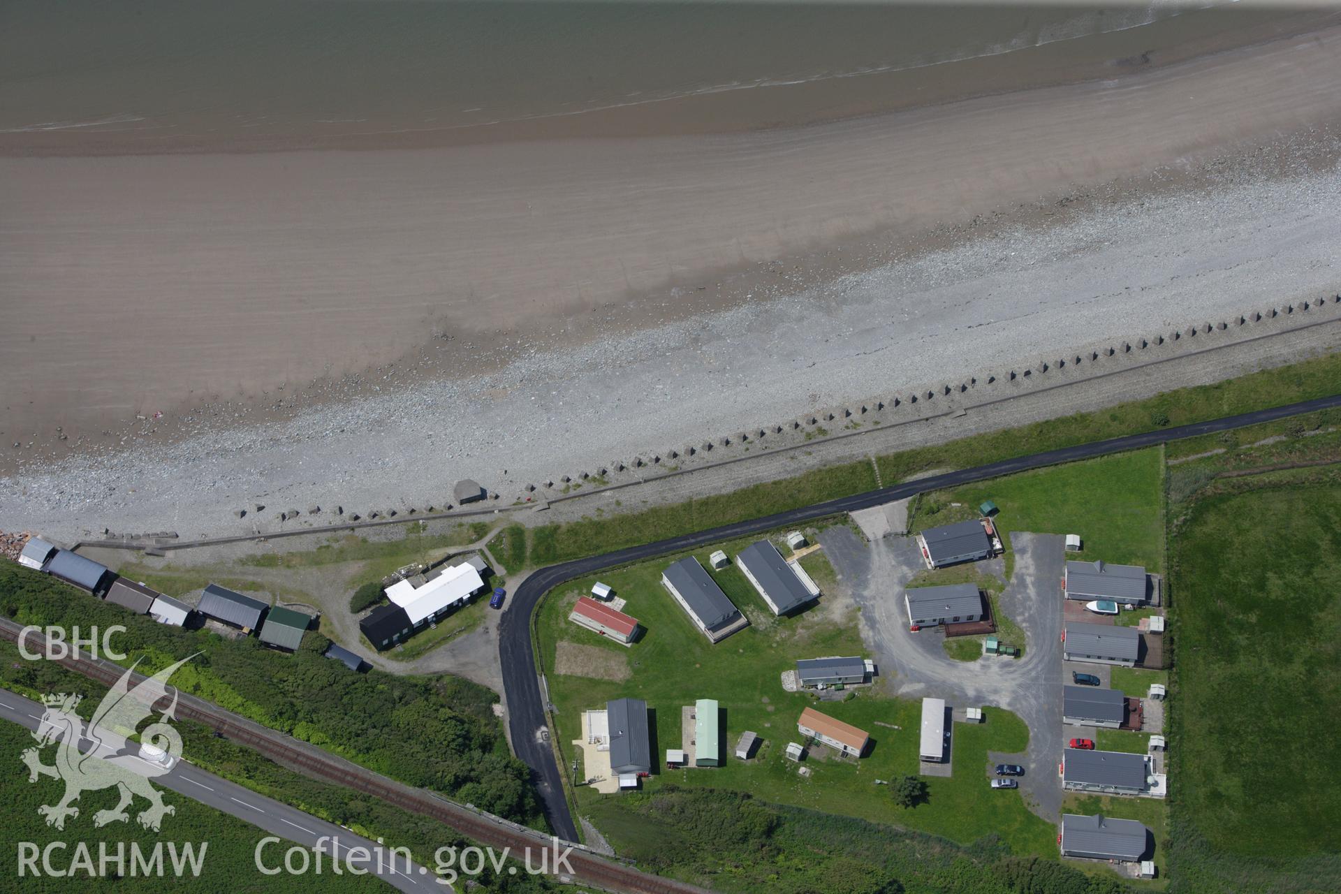 RCAHMW colour oblique aerial photograph of Anti-Tank blocks, Llangelynnin. Taken on 02 June 2009 by Toby Driver