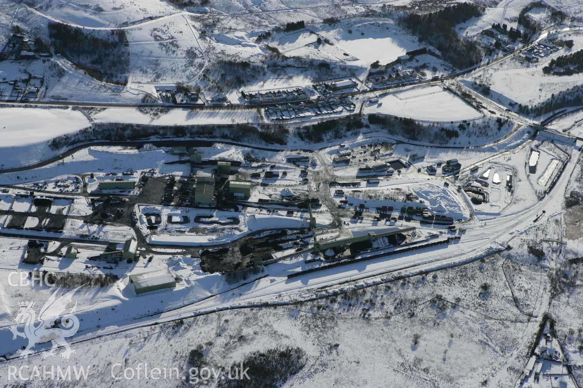 RCAHMW colour oblique photograph of Onllwyn coal washery. Taken by Toby Driver on 06/02/2009.