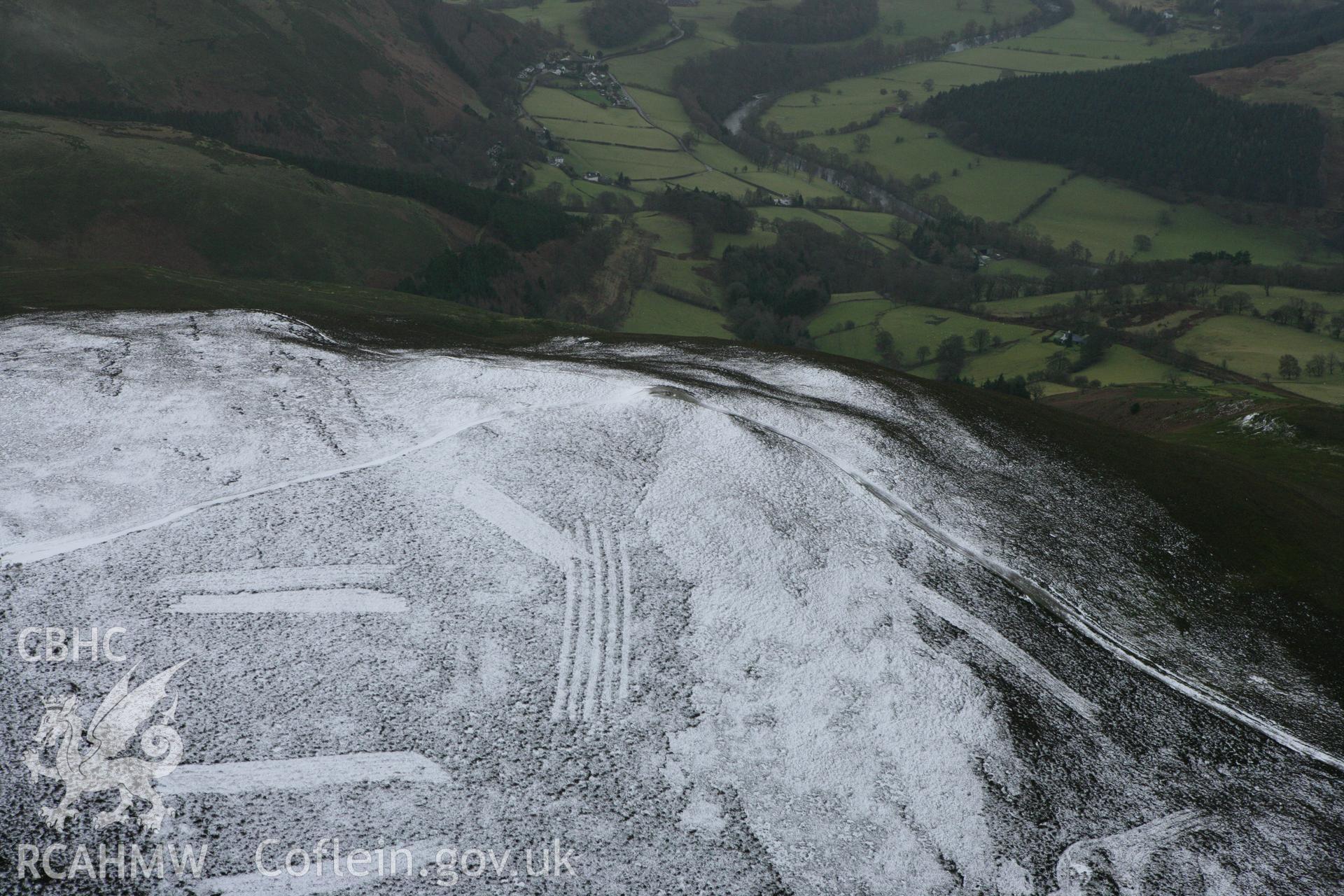 RCAHMW colour oblique photograph of Moel y Gamelin. Taken by Toby Driver on 21/01/2009.