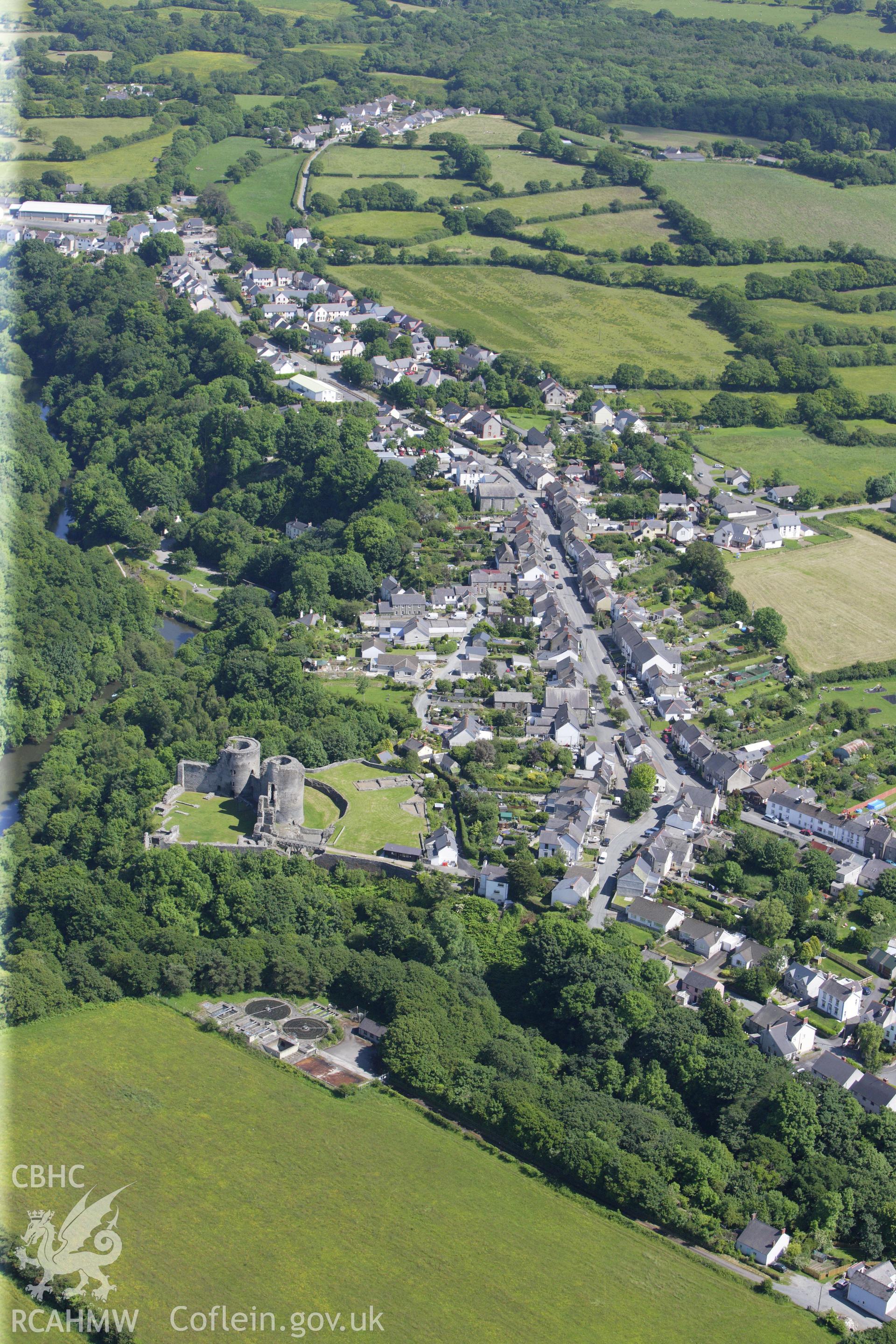 RCAHMW colour oblique aerial photograph of Cilgerran. Taken on 16 June 2009 by Toby Driver