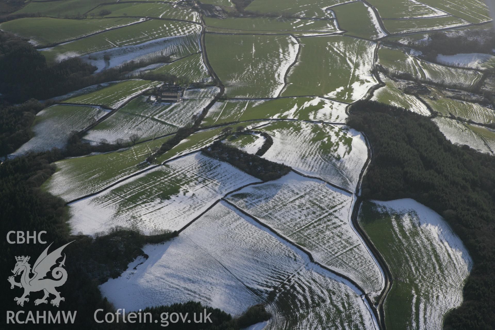 RCAHMW colour oblique photograph of Castell Cogan. Taken by Toby Driver on 06/02/2009.