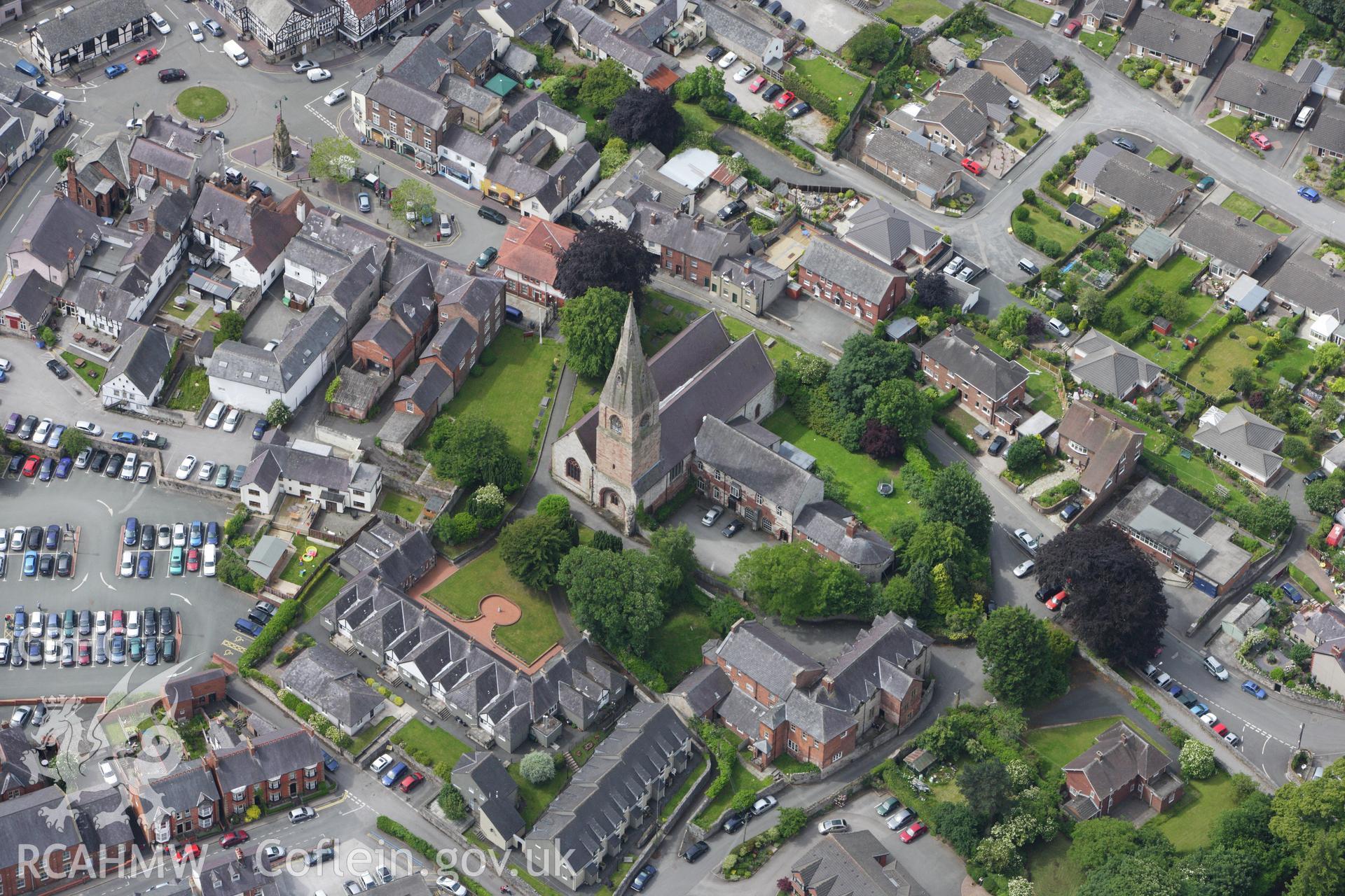 RCAHMW colour oblique photograph of St. Peter's Church, Ruthin. Taken by Toby Driver on 19/06/2009.