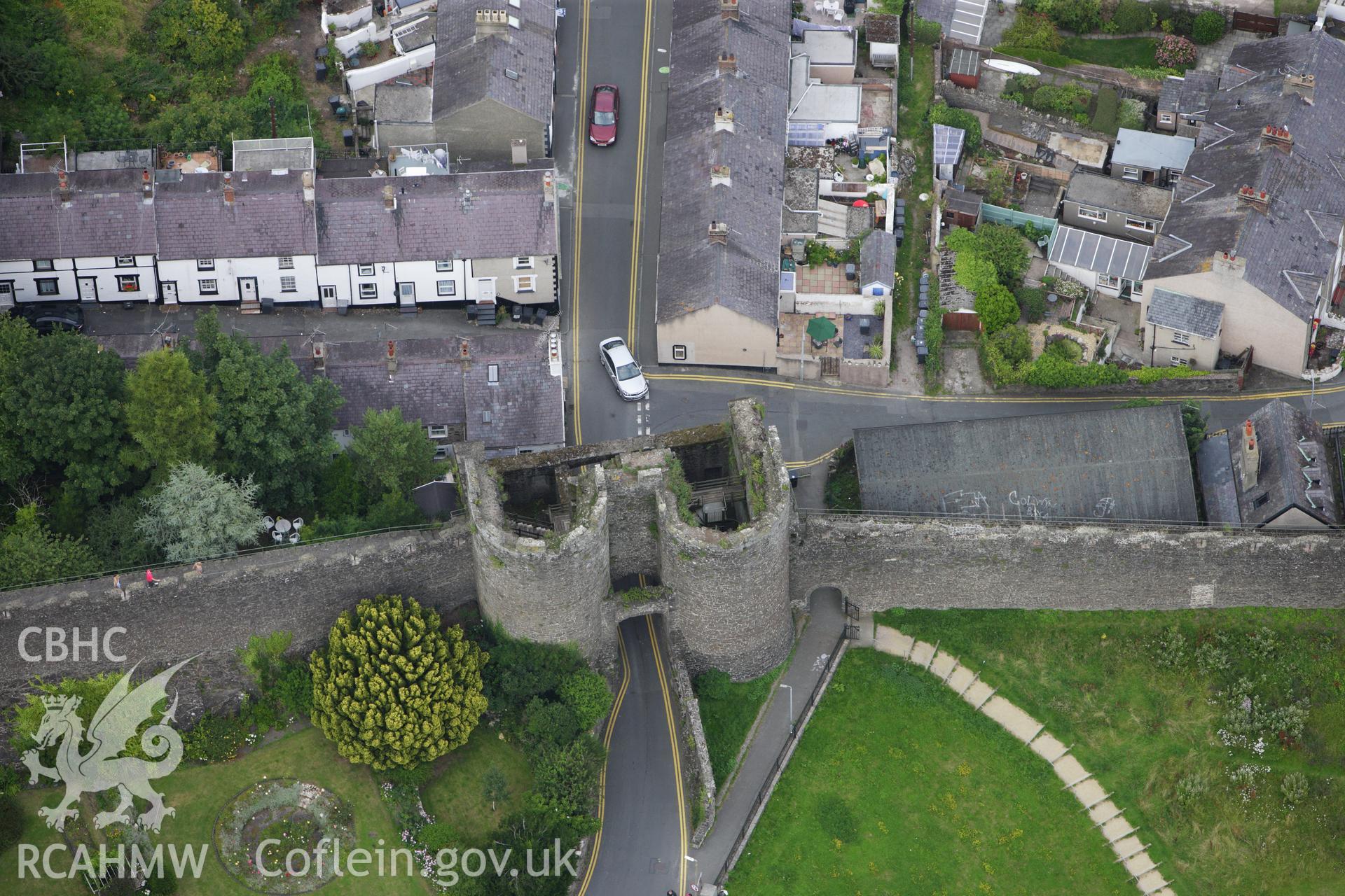 RCAHMW colour oblique aerial photograph of Porth Uchaf, Conwy. Taken on 06 August 2009 by Toby Driver